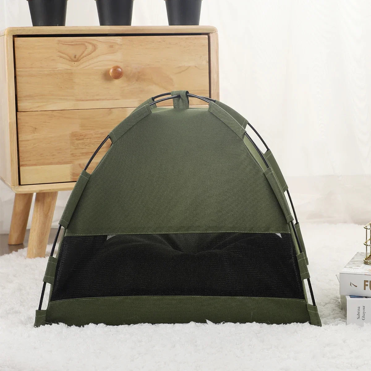 Pet Tent Bed - Cozy Hideaway for Cats and Dogs