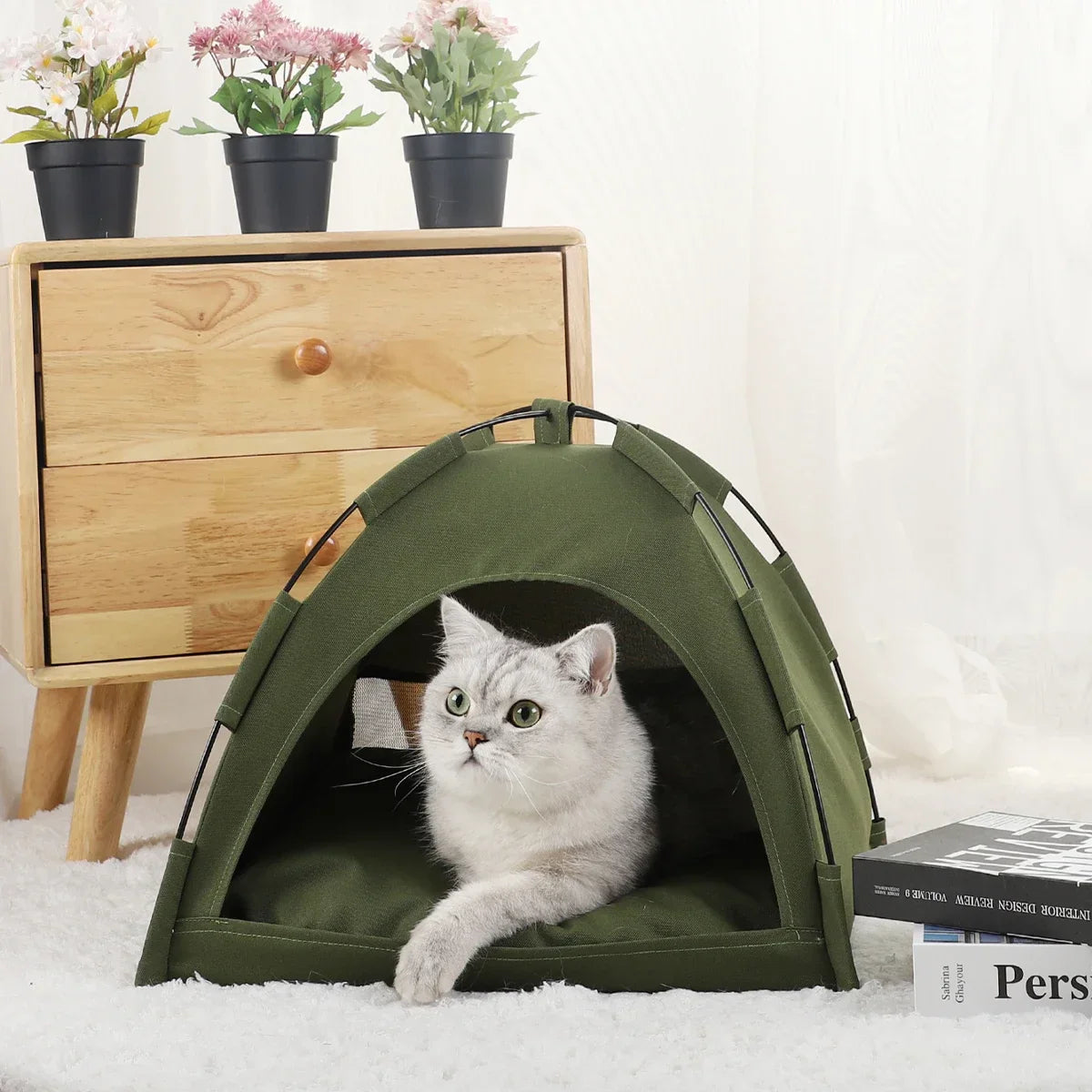 Pet Tent Bed - Cozy Hideaway for Cats and Dogs